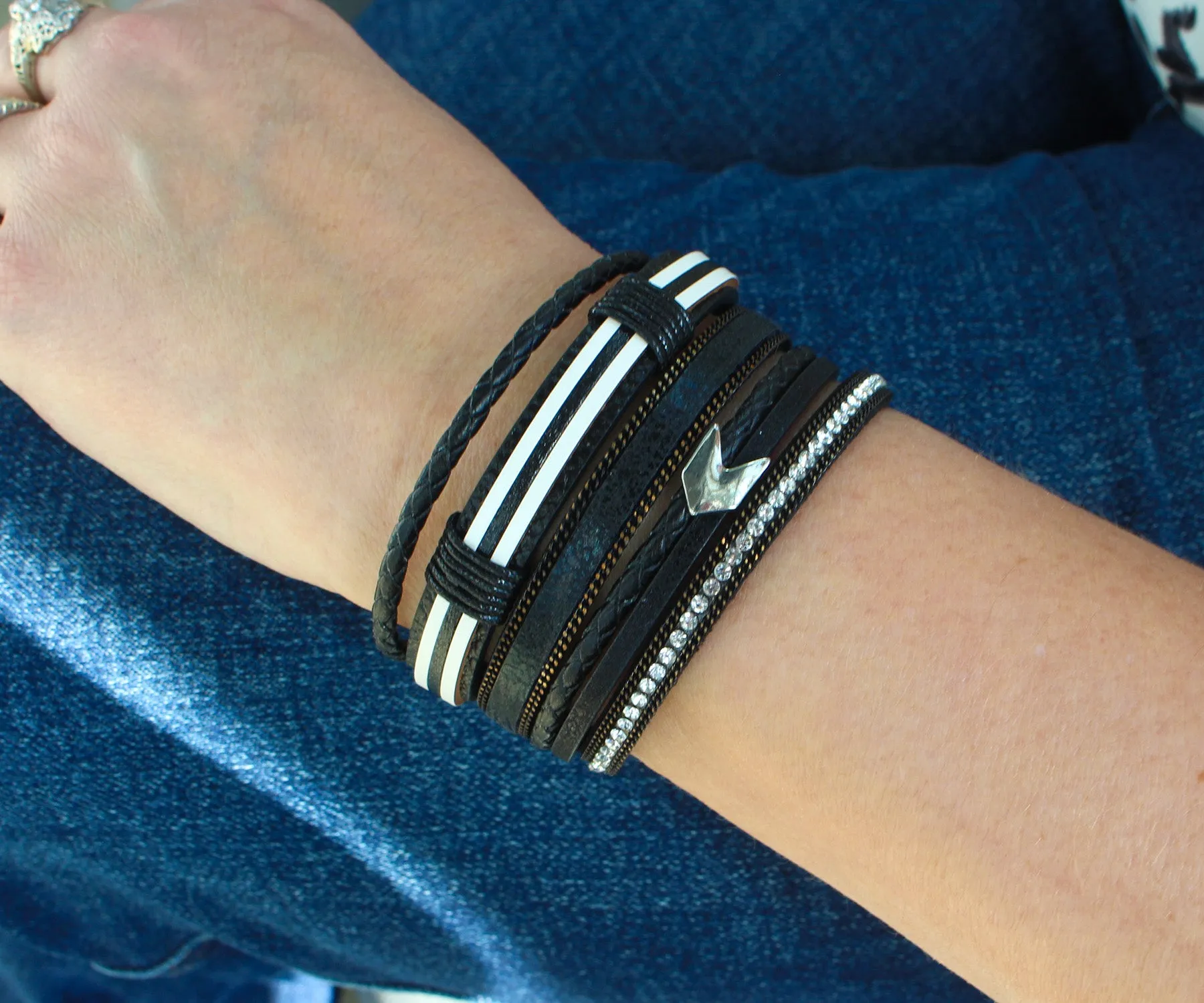 Chevron Arrow Multirow Black Leather Bracelet