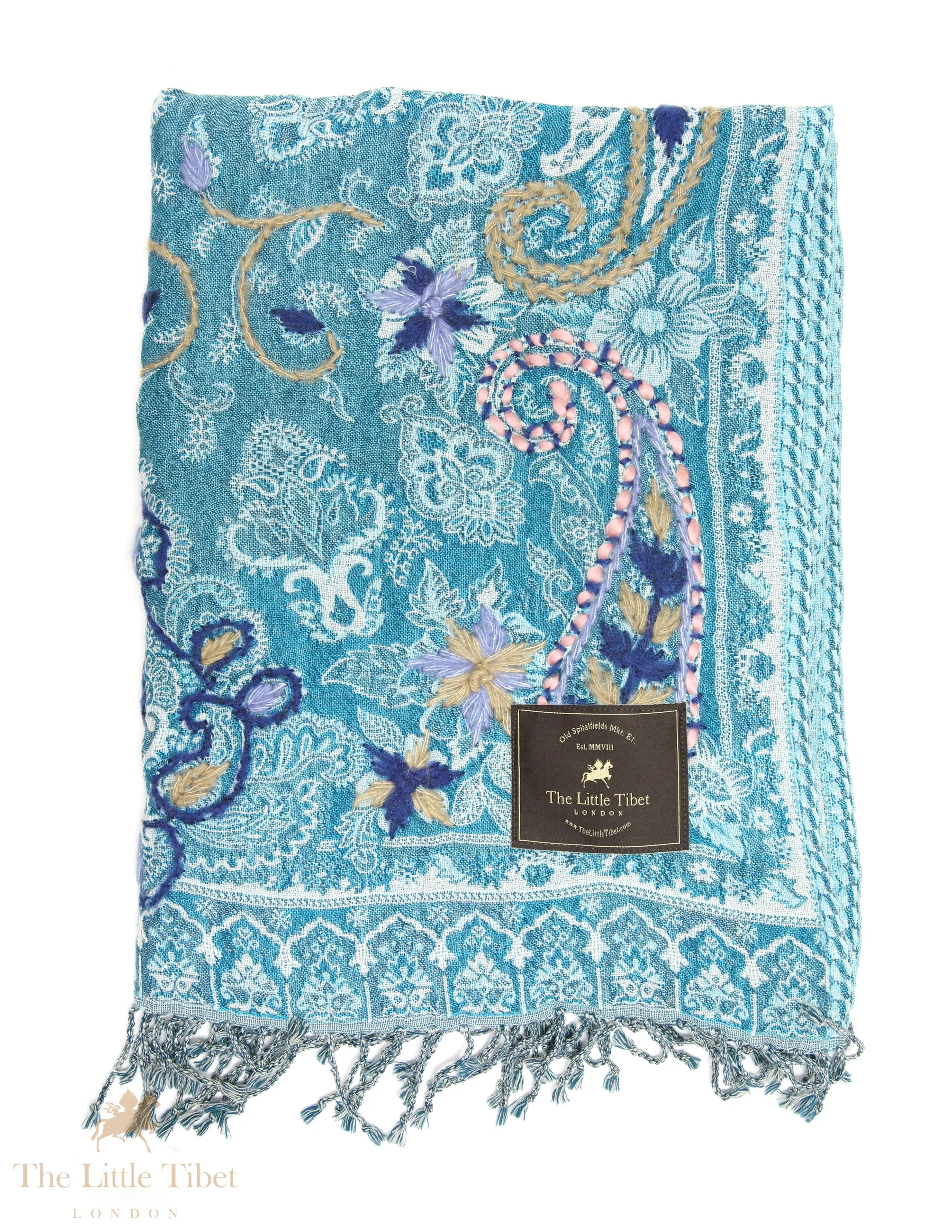 Mystique Hues: Artisan Wool Scarves, Timeless Mystique